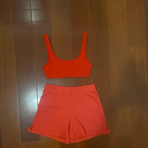 ARITZIA red set! Sweatshort and bra top, only worn once, impeccable condition! - Picture 3 of 5